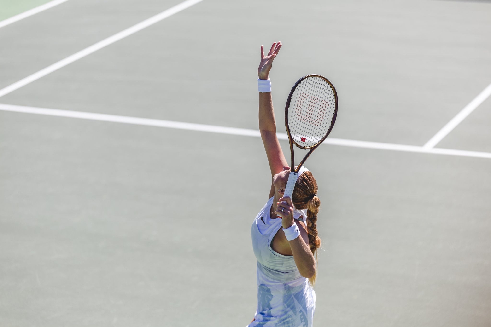 科维托娃回归赛场,问鼎冠军首场状态亮眼,快船观众沸腾! 科维托娃回归赛场,问鼎冠军首场状态亮眼,快船观众沸腾!